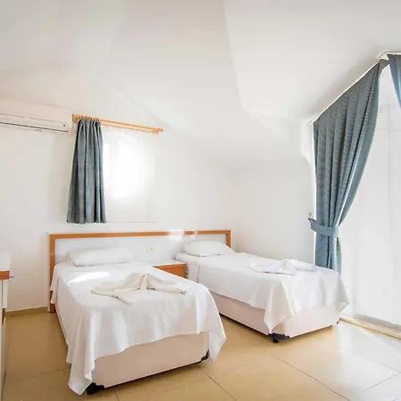 Sleeps 8 Air Con Wifi Ovacık