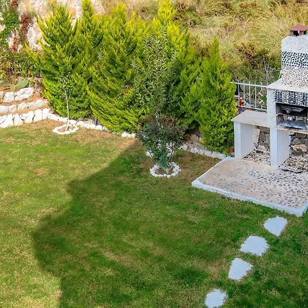 Vila Sleeps 8 Air Con Wifi Ovacık